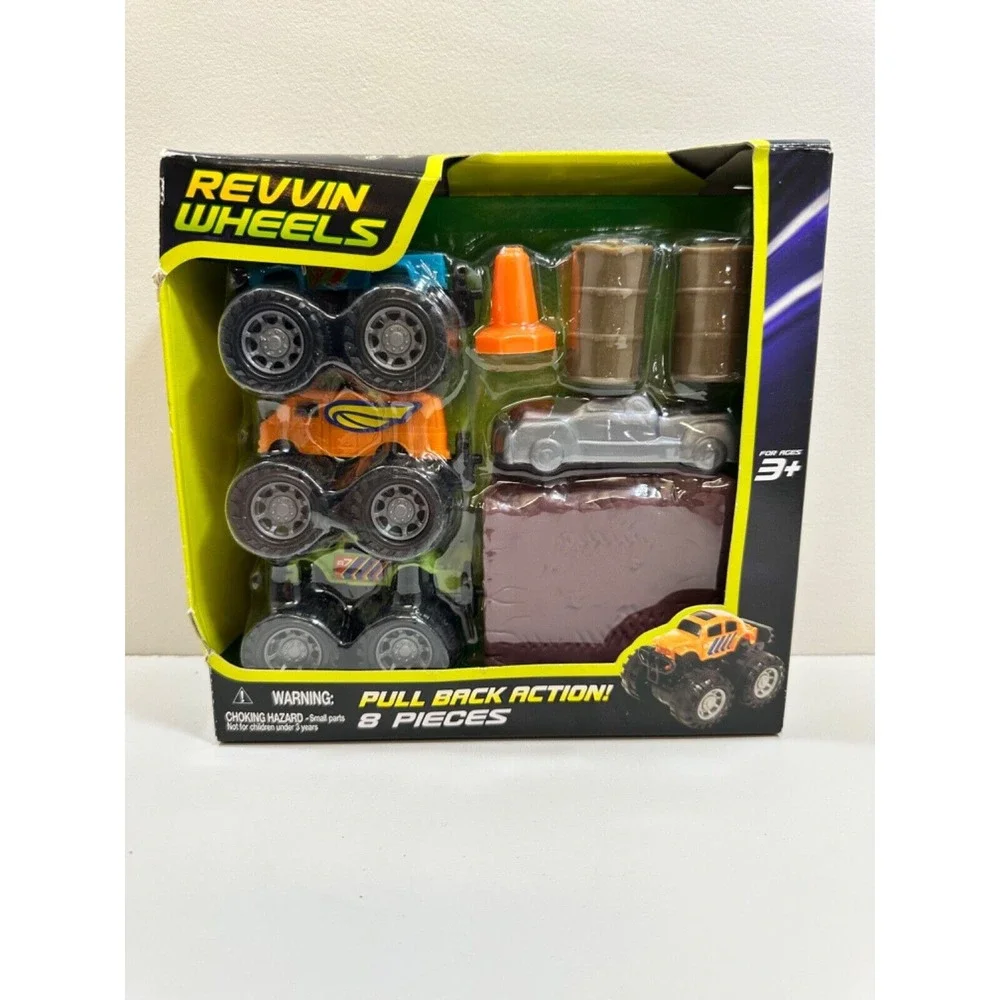 Revvin Wheels Pull Back Action Car Set Monster Jam‎ Trucks With Accessories NEW
